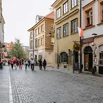 Jezuicka Old Town Pleasant By Bookinghost *
