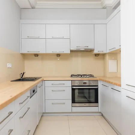 Jezuicka Old Town Pleasant By Bookinghost