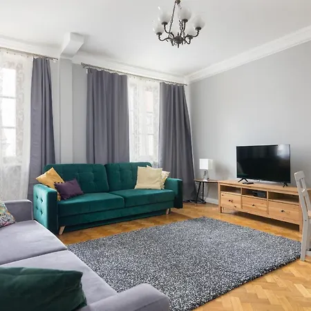 Jezuicka Old Town Pleasant By Bookinghost *